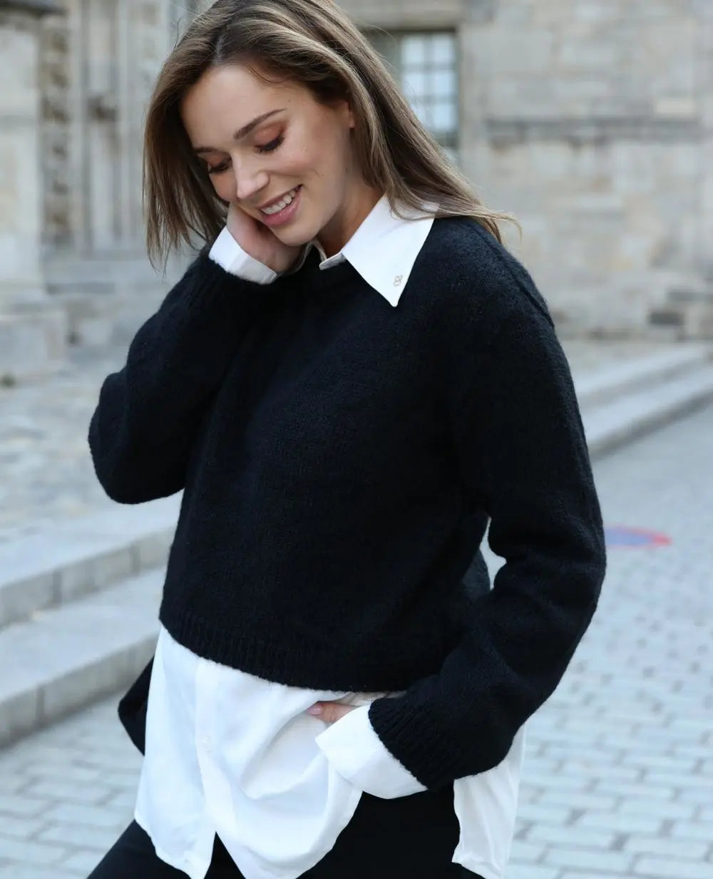 Gaspard maternity crop top sweater black – My Favourite Things Shop