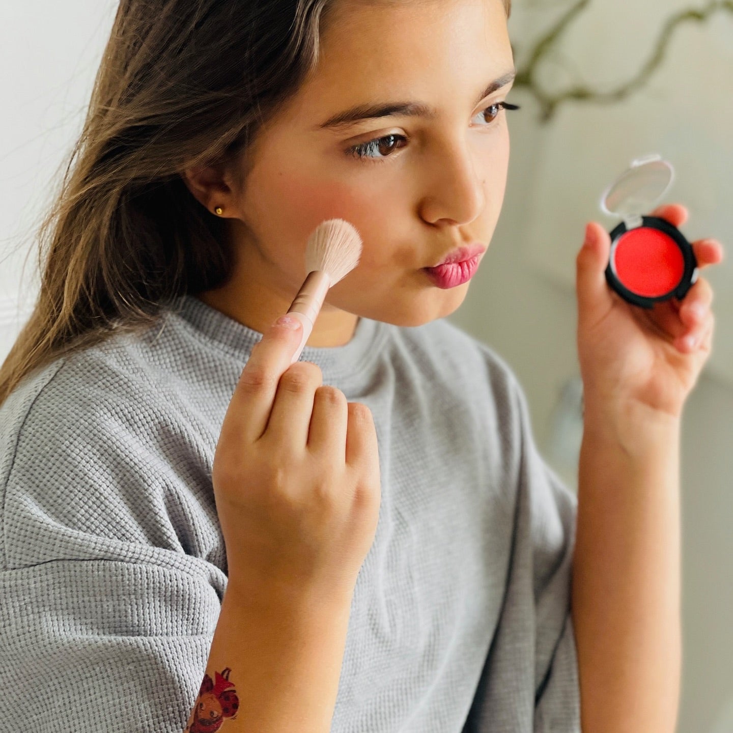 Safe & Non-Toxic Kids Makeup | Miss Nella