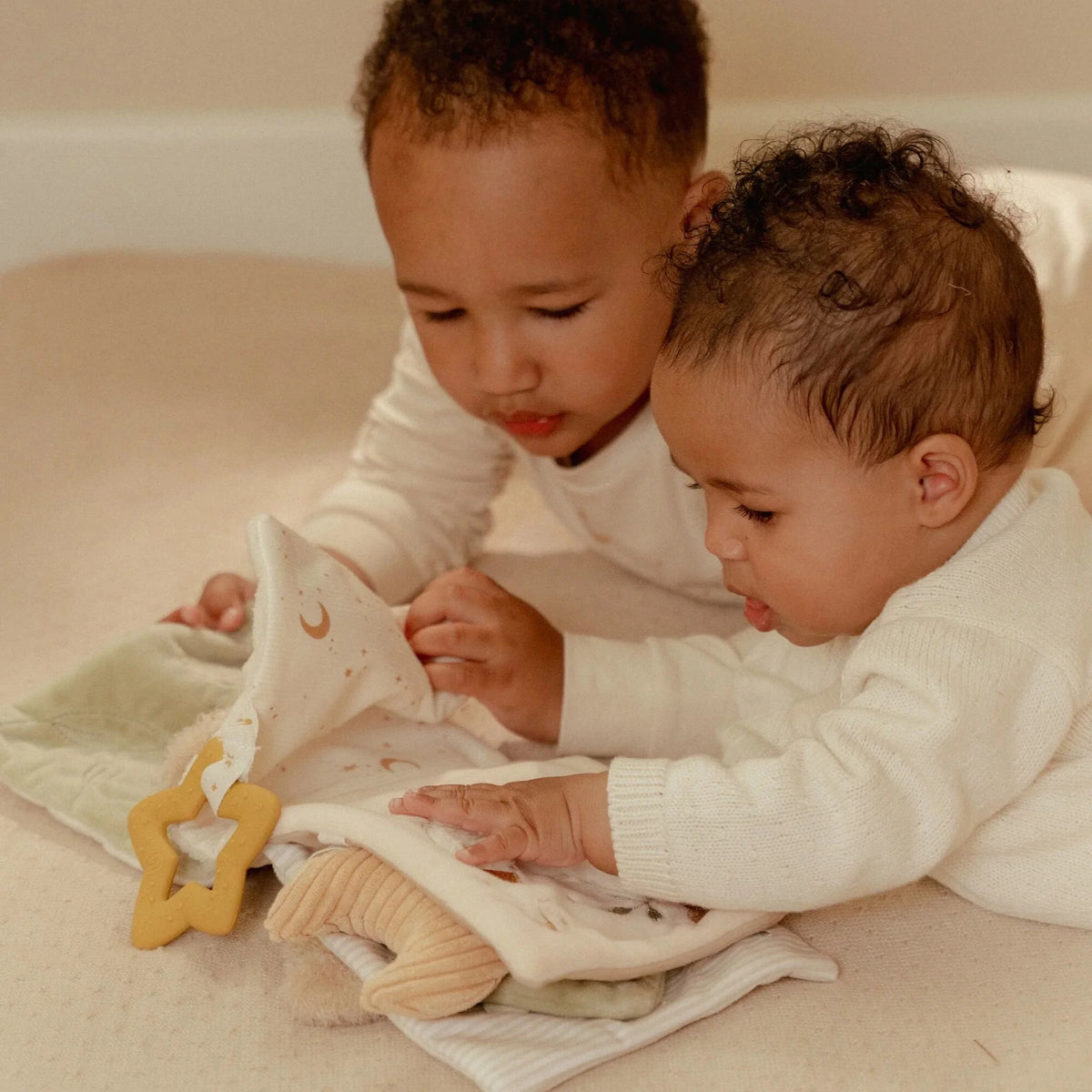 Soft Activity Book Newborn GRS