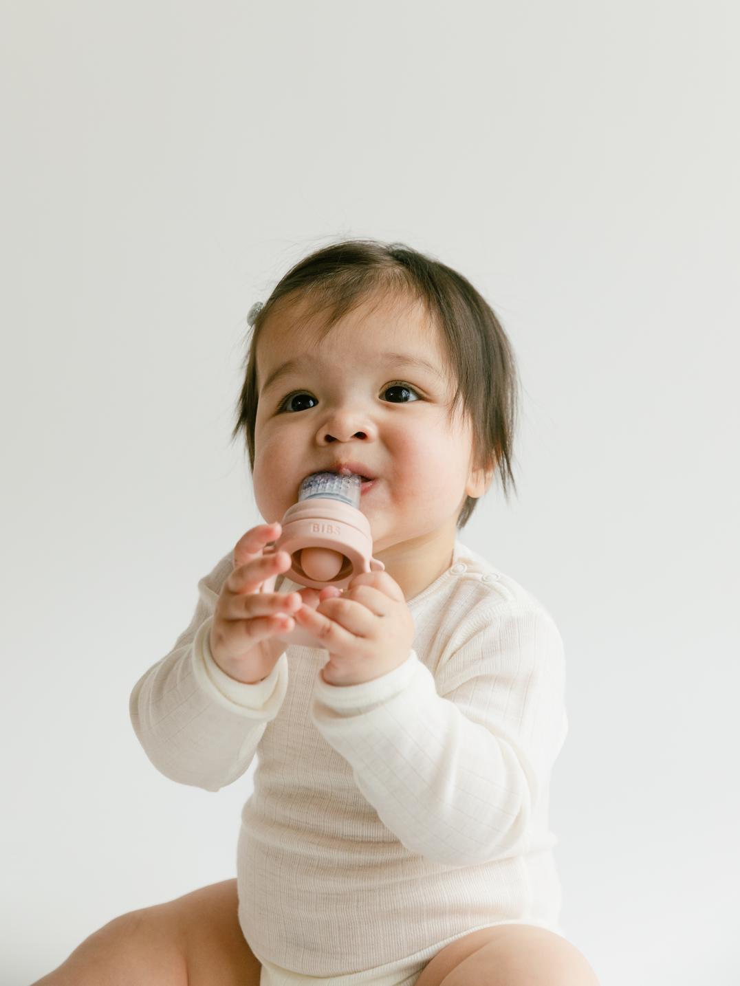 Bibs Baby Feeder