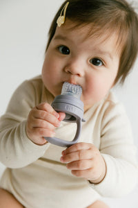 Bibs Baby Feeder