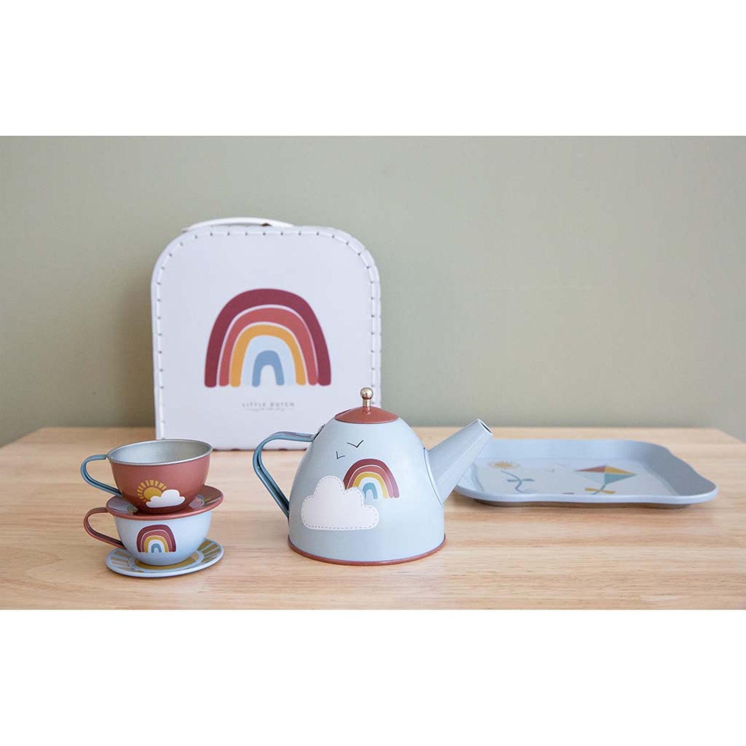 Tea Set in Suitcase