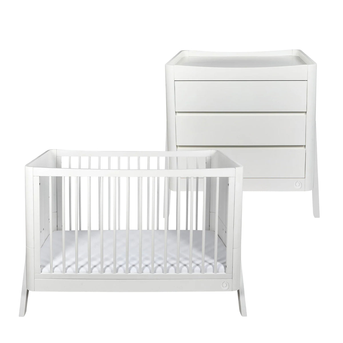Gaia Hera 'Studio Edit' Two Piece Set (Cot & Dresser) - White/White