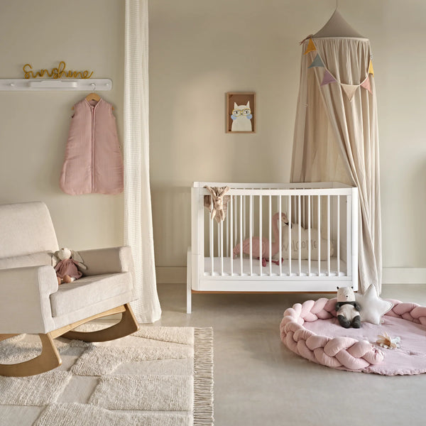 Gaia Hera 'Studio Edit' Two Piece Set (Cot & Dresser) - White/White