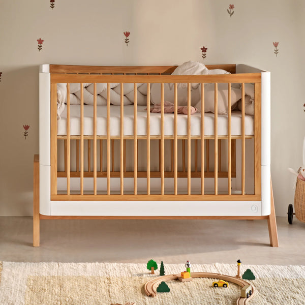 Gaia Hera Cot Bed 'Studio Edit' White/Oak