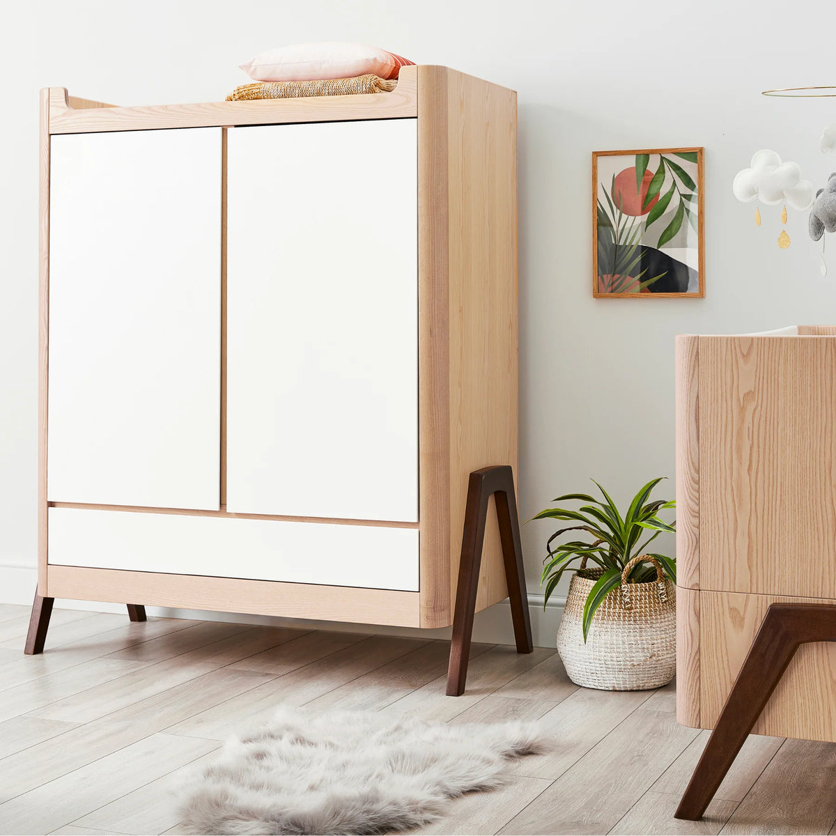 Hera Wardrobe Natural & Walnut