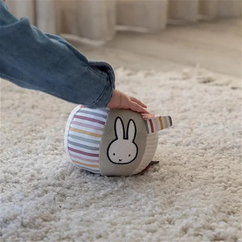 Gripping Fluffy Pink Ball Miffy