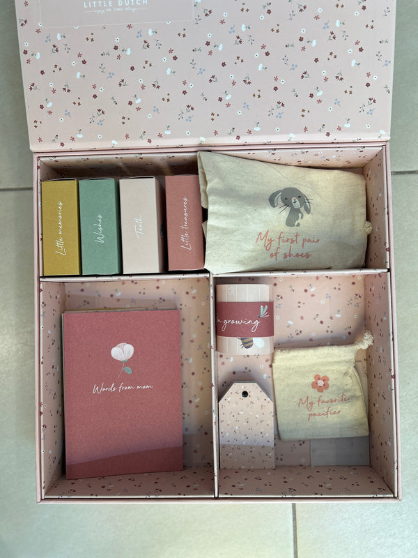 Memorybox Flowers & Butterflies - Slightly Imperfect Collection