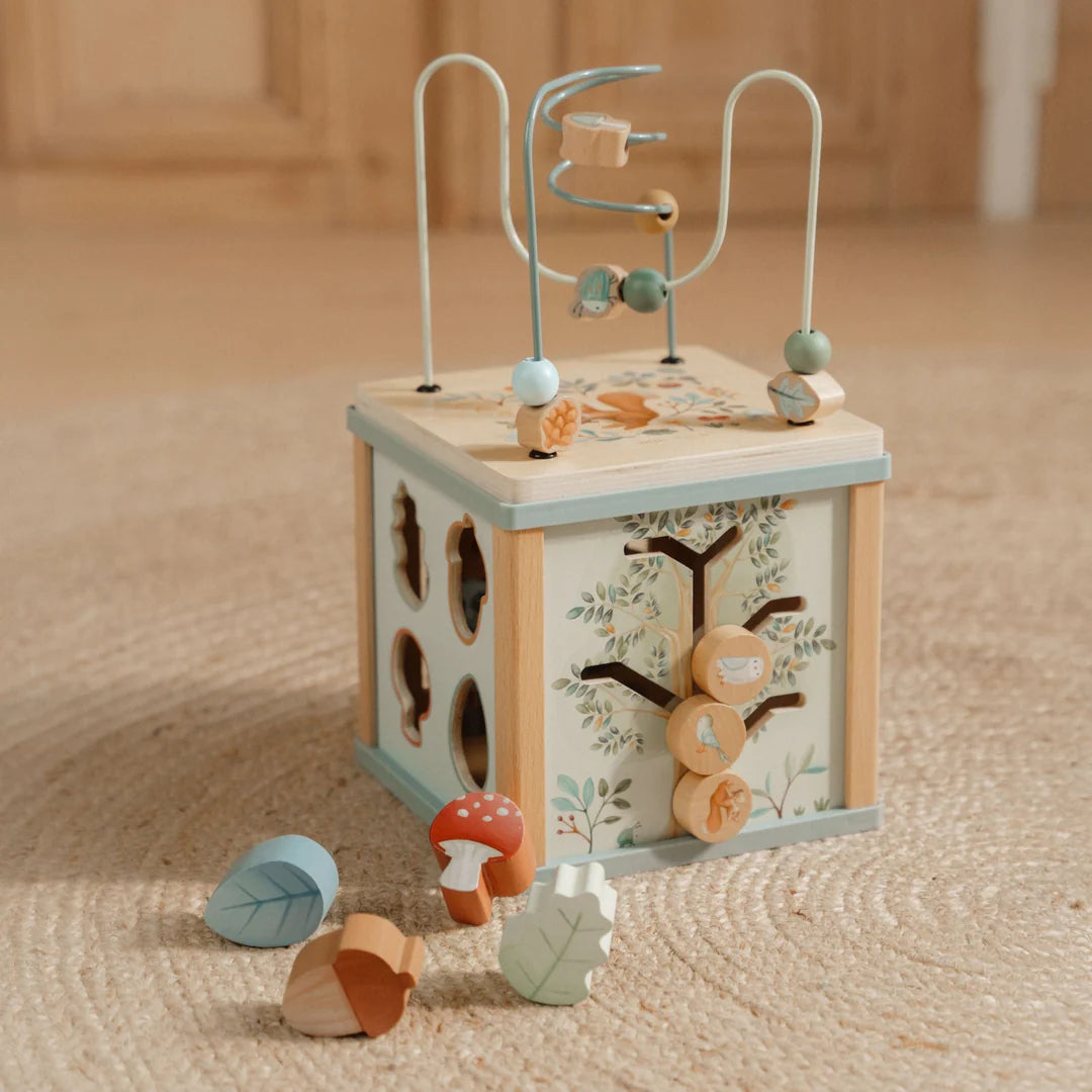 Wooden activity cube - Forest Friends