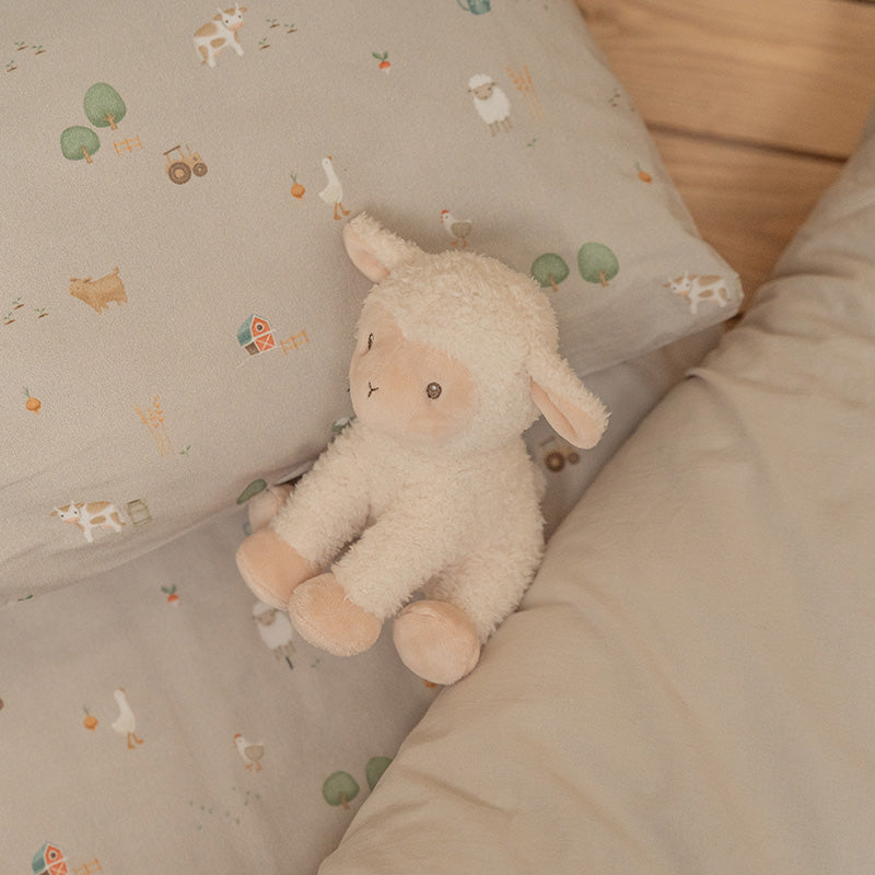 Cuddle Sheep 17cm Little Farm