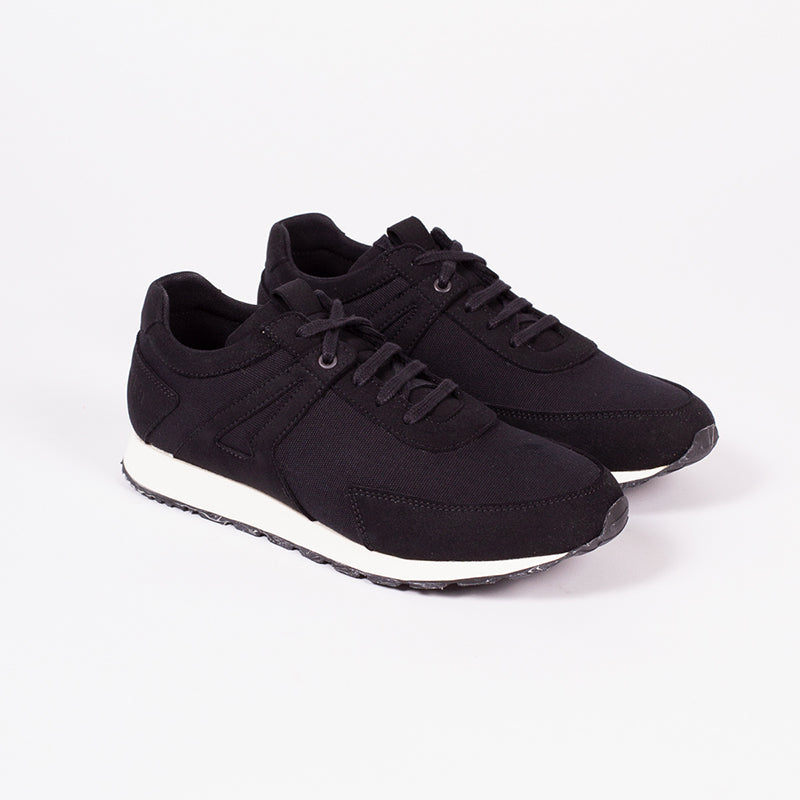 Low Seed Runner - Black