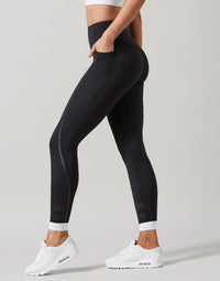 Kai Leggings in Tarmac Black