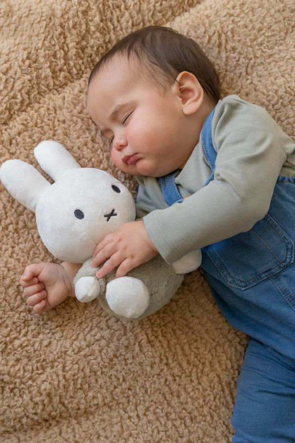 Miffy Cuddle 25cm Fluffy Green