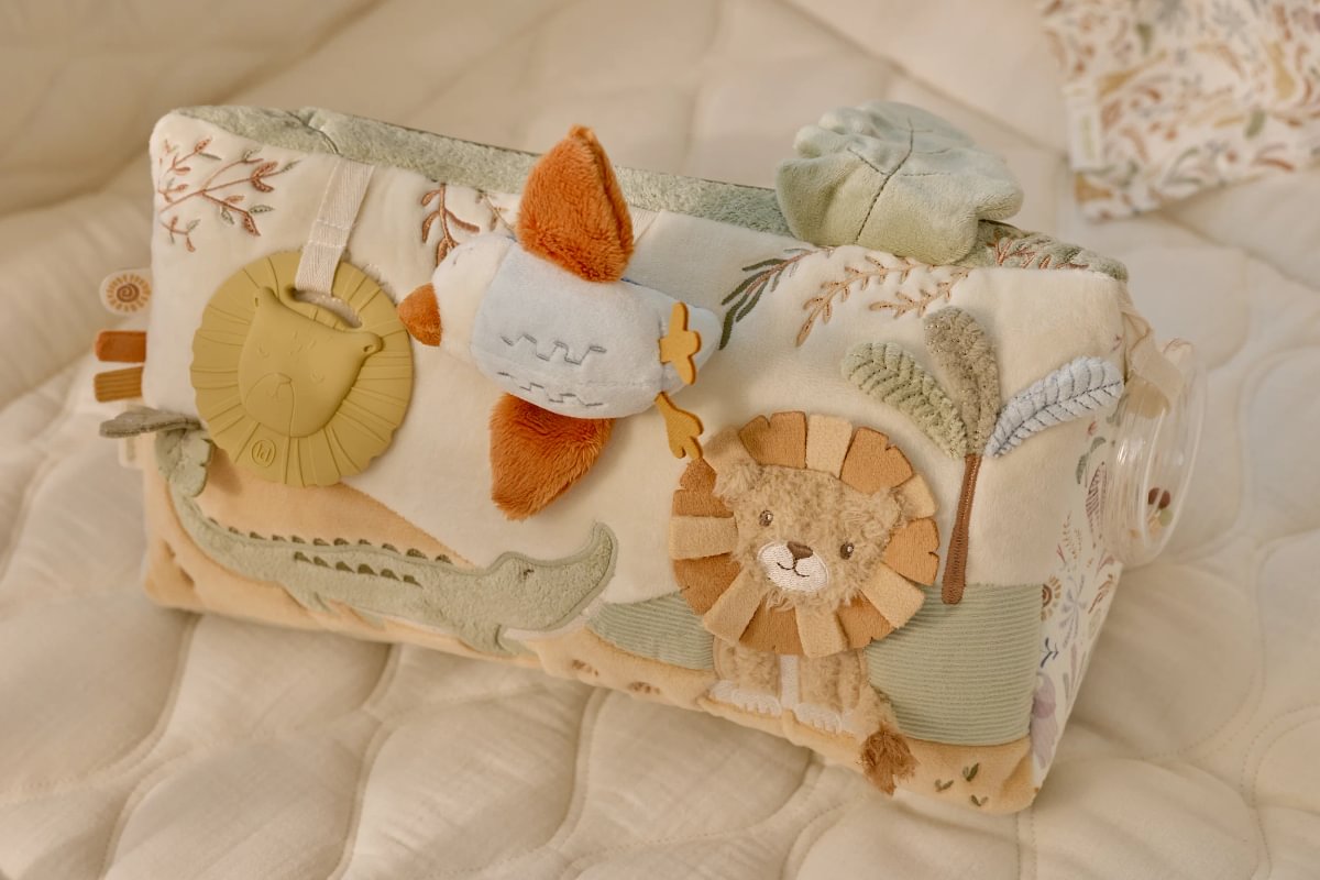 Activity Triangle | Safari Friends GRS