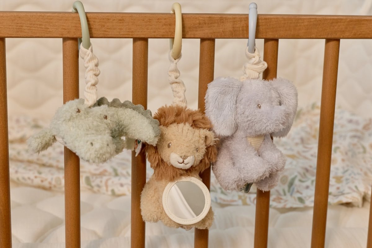 Activity Hanging Toys | Safari Friends