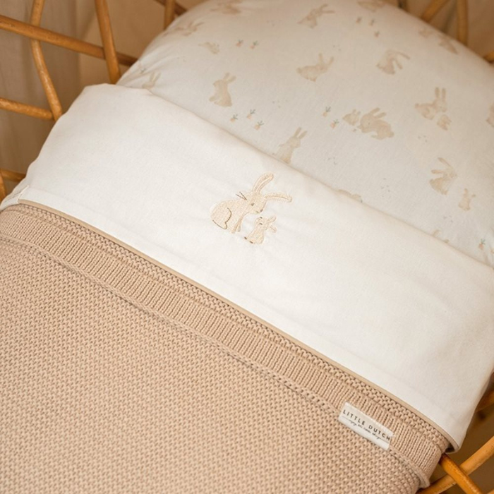Knitted bassinet blanket Beige