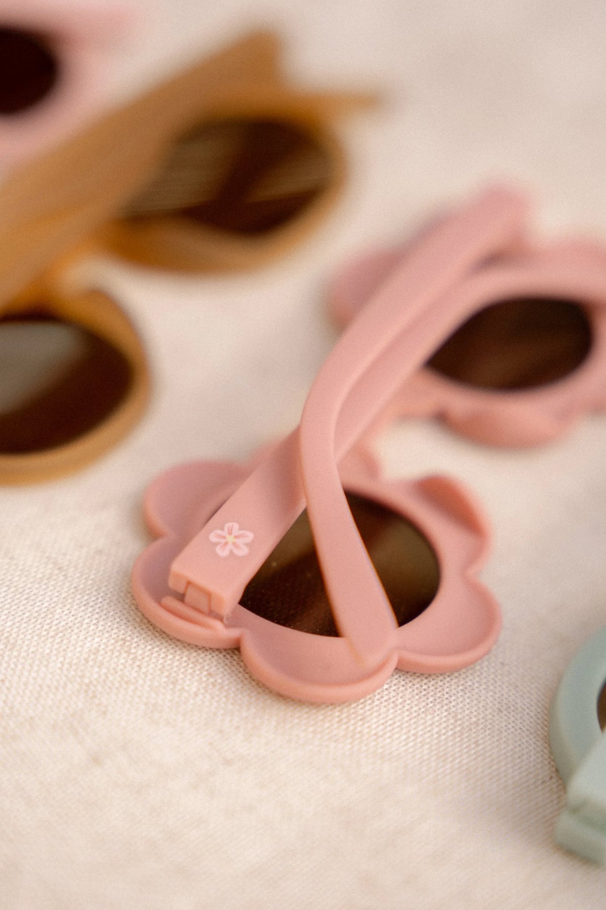 Children's Sunglasses - Flower Pink
