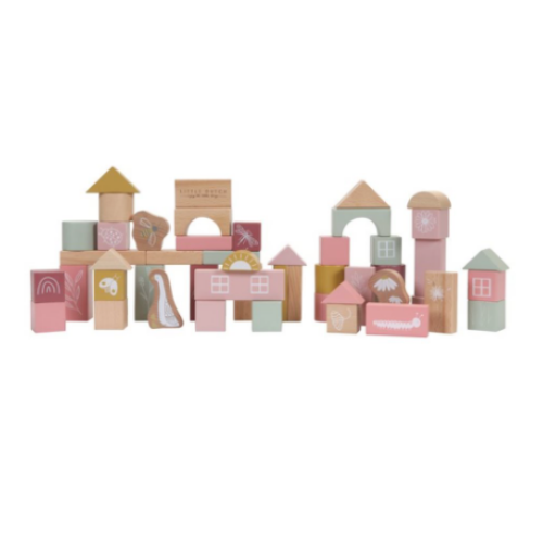 Building blocks in bucket Pink