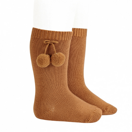Warm Knee-High Socks With Pompoms - Cinnamon