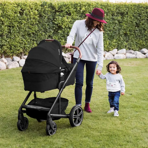 Mixx™ Carry Cot Caviar