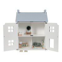 Doll's house