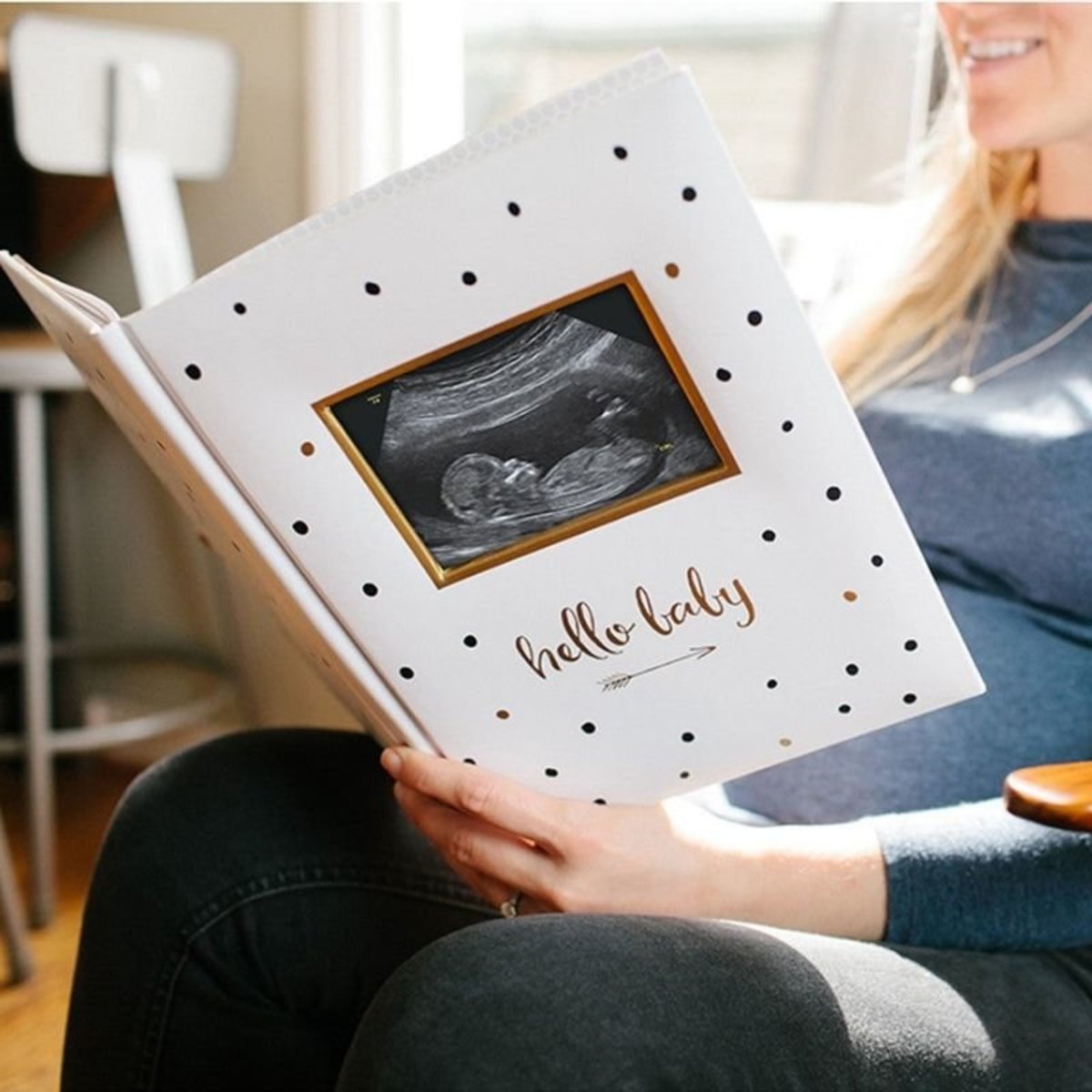 Pearhead Hello Baby Babybook - Black & Gold